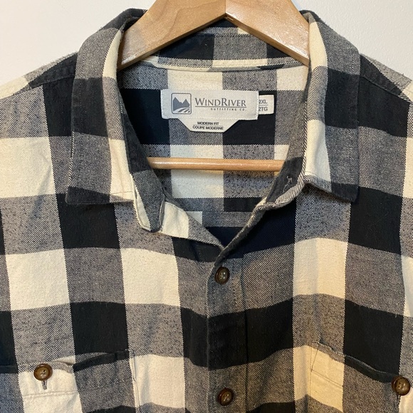 WindRiver Plaid Button Up Flannel Shirt - Picture 5 of 6